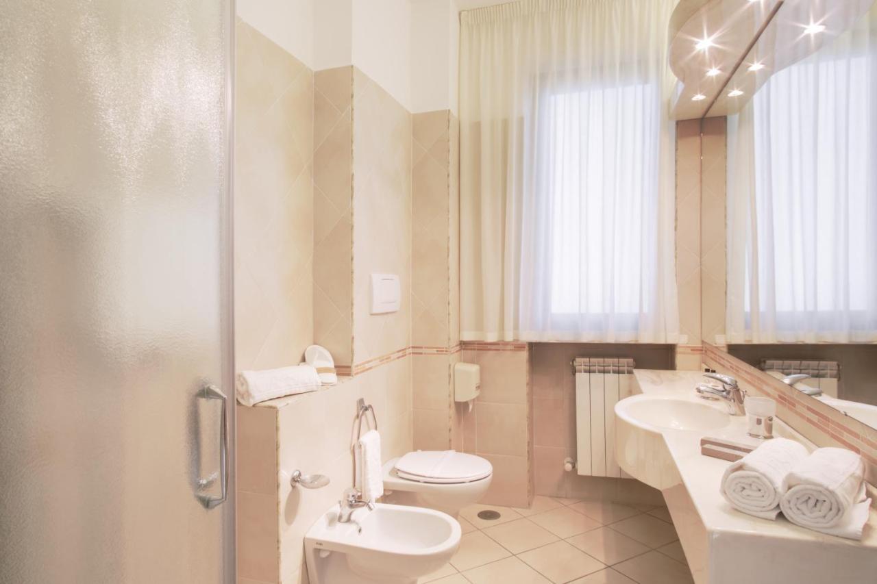Hotel Caesar Residence & Spa Lido di Camaiore Luaran gambar