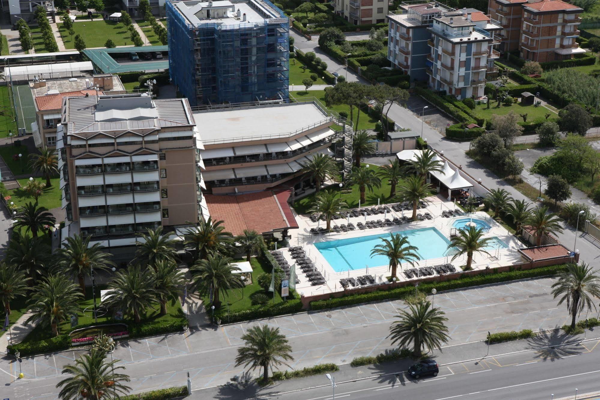 Hotel Caesar Residence & Spa Lido di Camaiore Luaran gambar